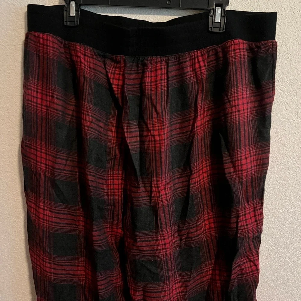 Torrid Red Plaid Sleep Pants Size 2